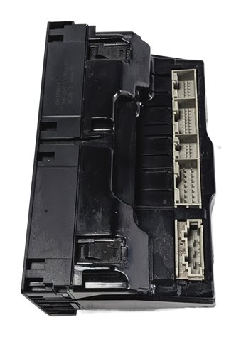 Thumbnail 5: 2013-2015 AUDI Q7 (4L) REAR HEATER A/C TEMPERATURE CLIMATE CONTROL PANEL