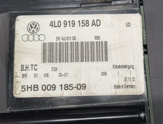 Thumbnail 7: 2013-2015 AUDI Q7 (4L) REAR HEATER A/C TEMPERATURE CLIMATE CONTROL PANEL