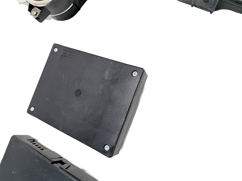 Thumbnail 5: 13-15 AUDI Q7 4L 3.0L SUPER (CTWA) SPEEDOMETER IMMOBILIZER CONTROL MODULE SET
