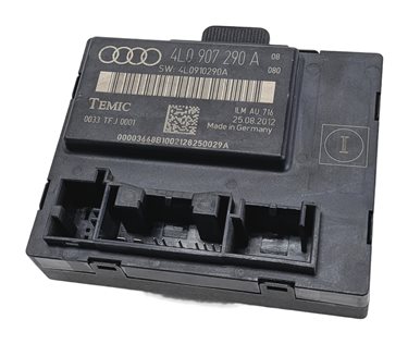 Thumbnail 1: 08-13 AUDI Q7 (4L) TRUNK MULTIFUNCTION COMFORT CONTROL MODULE CCM 4L0907290A