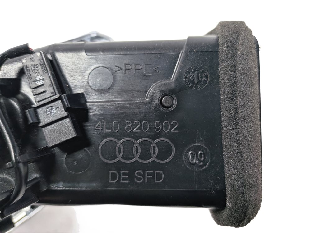 Thumbnail 6: 2013 AUDI Q7 (4L) FRONT RIGHT PASSENGER DASH HEAT AIR AC HVAC VENT (Black)