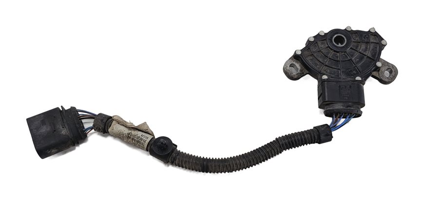 Thumbnail 6: 2013 AUDI Q7 (4L) AUTOMATIC TRANSMISSION NEUTRAL SAFETY RANGE SWITCH w/HARNESS