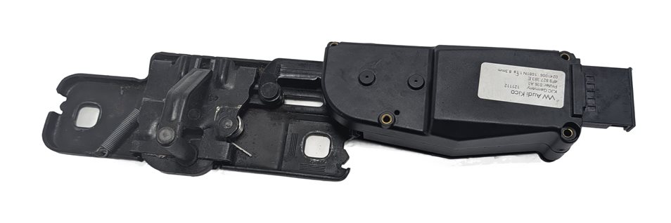 Thumbnail 2: 2013 AUDI Q7 (4L) REAR LIFTGATE LOWER LOCK LATCH STRIKER w/SOFT CLOSE MOTOR