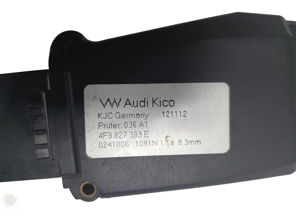 Thumbnail 4: 2013 AUDI Q7 (4L) REAR LIFTGATE LOWER LOCK LATCH STRIKER w/SOFT CLOSE MOTOR