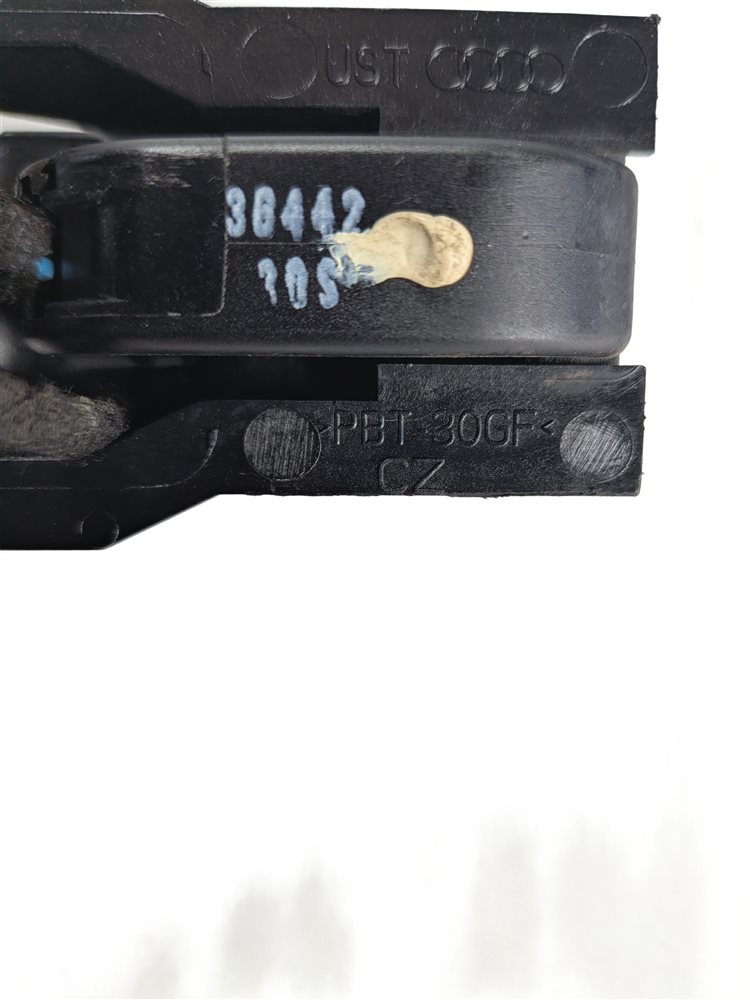 Thumbnail 7: 07-15 AUDI Q7 (4L) RIGHT FRONT PASSENGER KEYLESS EXTERIOR DOOR HANDLE (Gray)