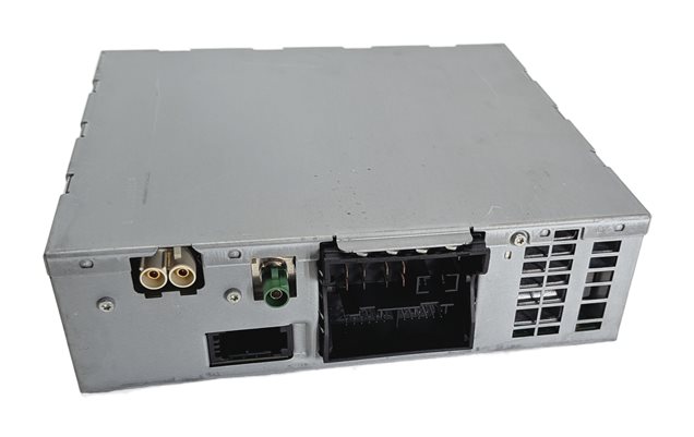 Thumbnail 4: 2013 AUDI Q7 (4L) TRUNK MOUNTED HD SIRIUS SATELLITE RADIO RECEIVER MODULE