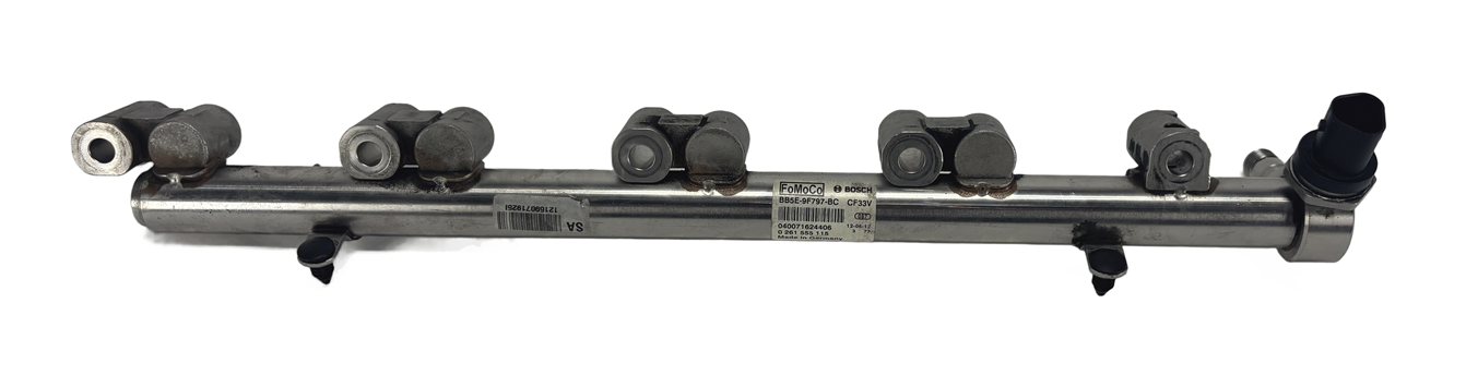 Thumbnail 2: 2012 RANGE ROVER EVOQUE L538 2.0L 204PT ENGINE FUEL RAIL w/PRESSURE SENSOR