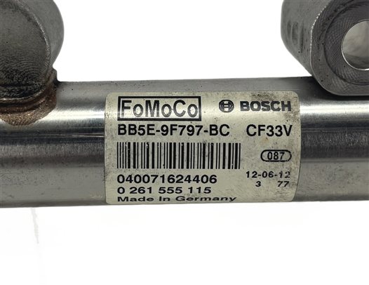 Thumbnail 8: 2012 RANGE ROVER EVOQUE L538 2.0L 204PT ENGINE FUEL RAIL w/PRESSURE SENSOR