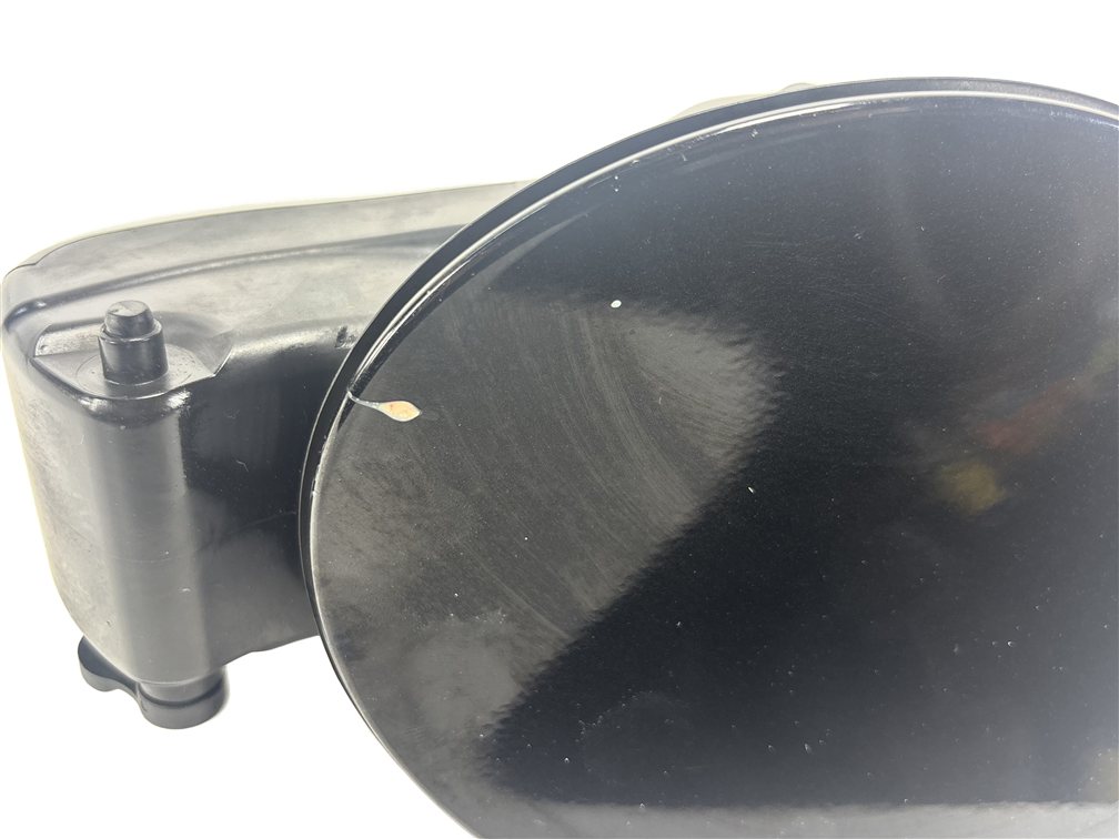 Thumbnail 9: 2012-2019 RANGE ROVER EVOQUE (L538) FUEL TANK DOOR HOUSING TRIM COVER (Black)