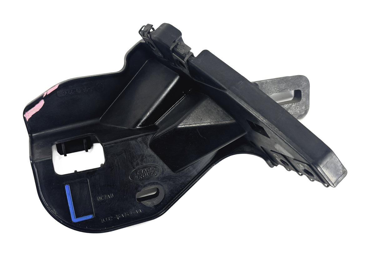 Thumbnail 2: 2012 RANGE ROVER EVOQUE L538 FRONT LEFT FENDER MOUNT SUPPORT BRACKET