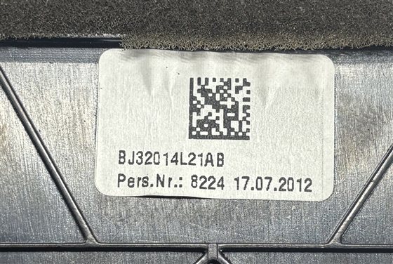 Thumbnail 8: 2012 RANGE ROVER EVOQUE L538 FRONT CENTER DASH HEAT AIR AC VENT (Black)