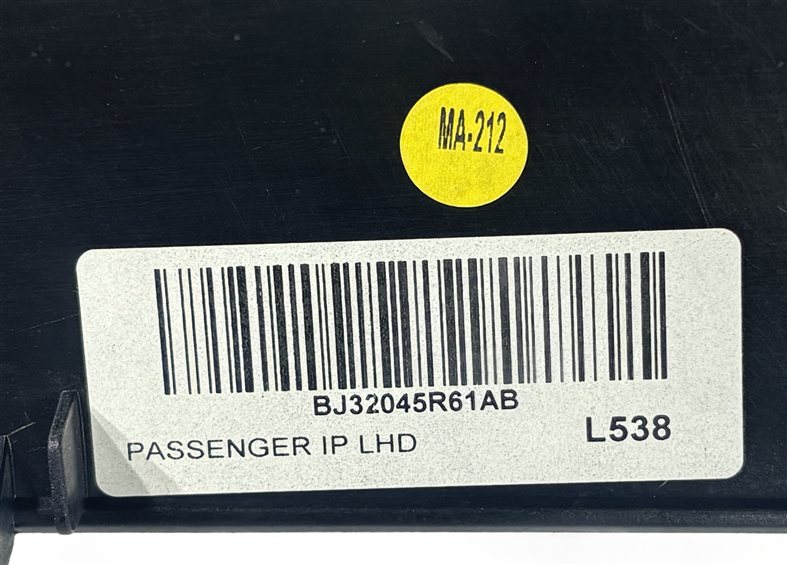 Thumbnail 8: 12 RANGE ROVER EVOQUE L538 RIGHT PASSENGER DASH TRIM PANEL (Aluminum)
