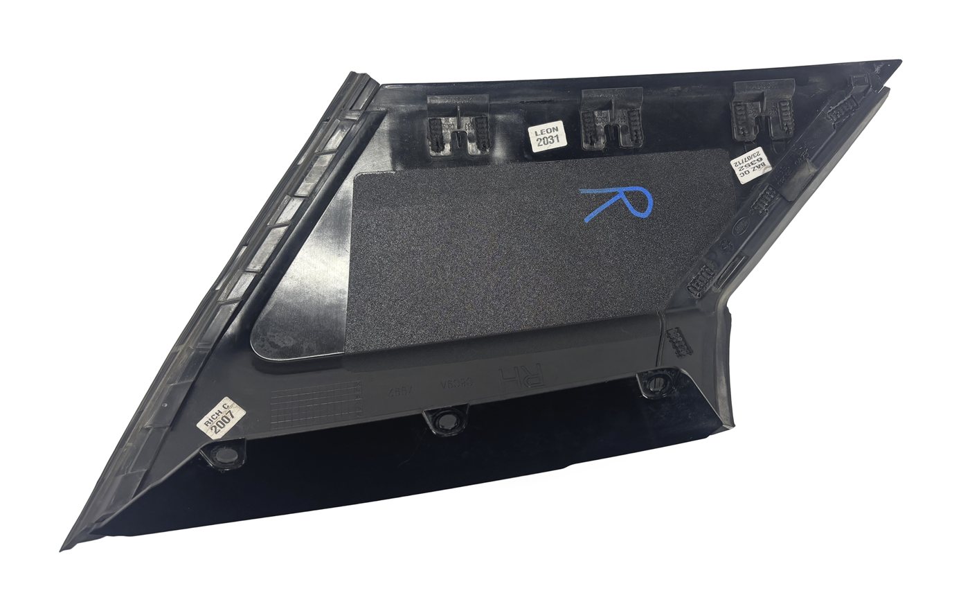 Thumbnail 7: 12 RANGE ROVER EVOQUE L538 REAR RIGHT D-PILLAR QUARTER TRIM (Black)
