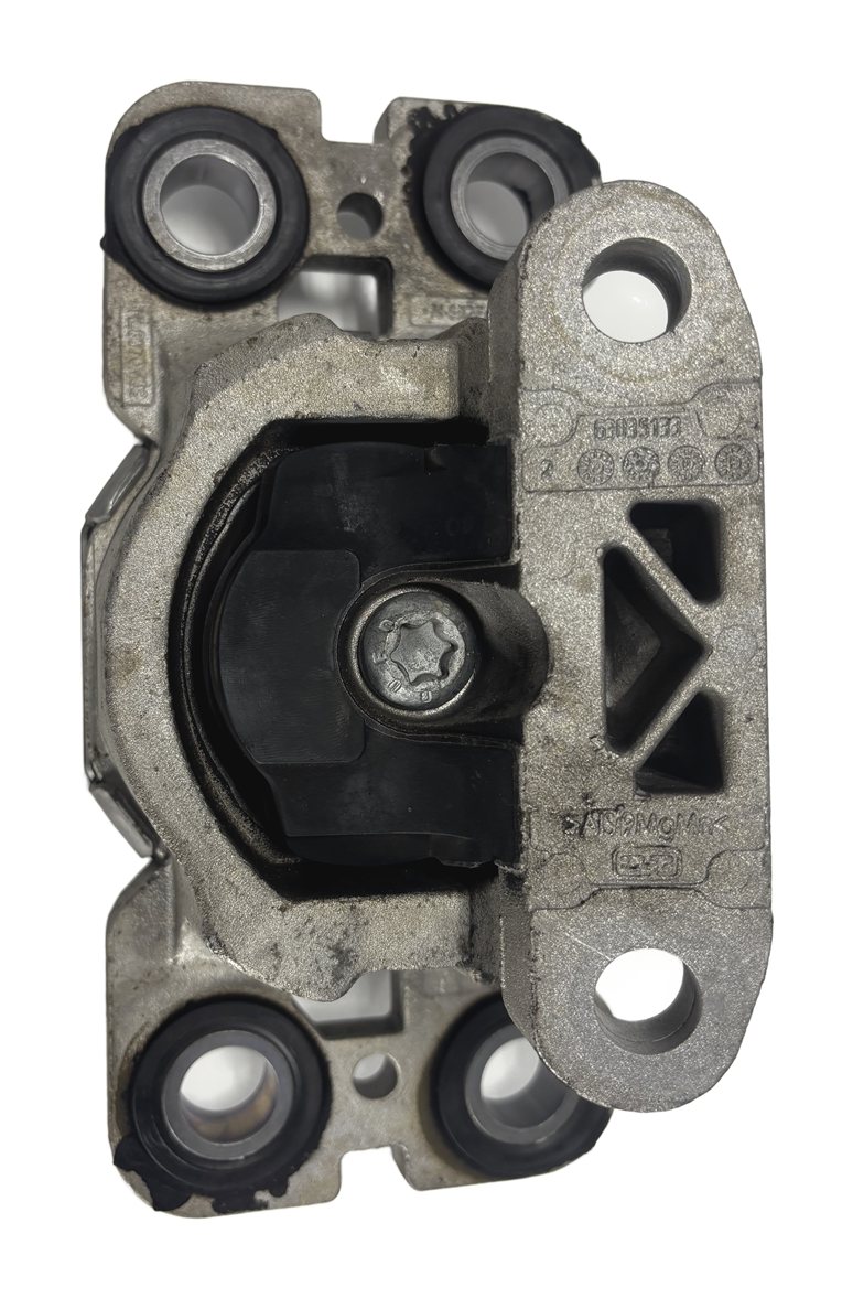 Thumbnail 2: 2012 RANGE ROVER EVOQUE L538 2.0L AUTOMATIC TRANSMISSION MOUNT SUPPORT