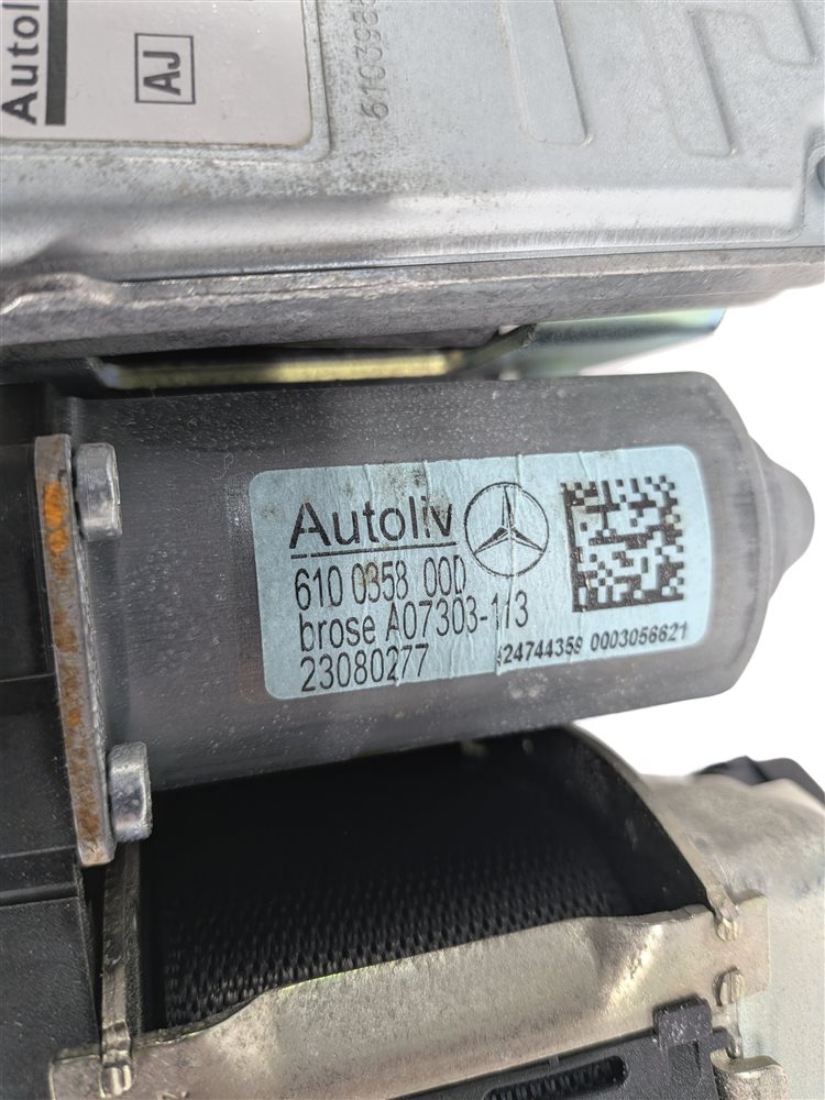 Thumbnail 11: 10-11 MERCEDES E-CLASS (W212) RIGHT FRONT PASSENGER SEATBELT RETRACTOR (BLACK)