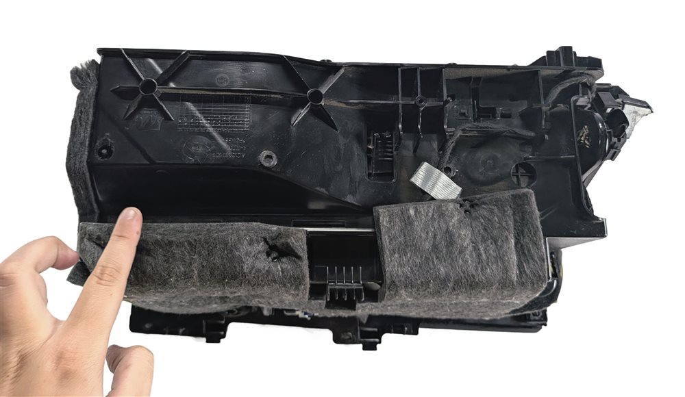 Thumbnail 5: 10-12 MERCEDES E350 E63 E550 W212 FRONT RIGHT PASSENGER GLOVEBOX (Black)