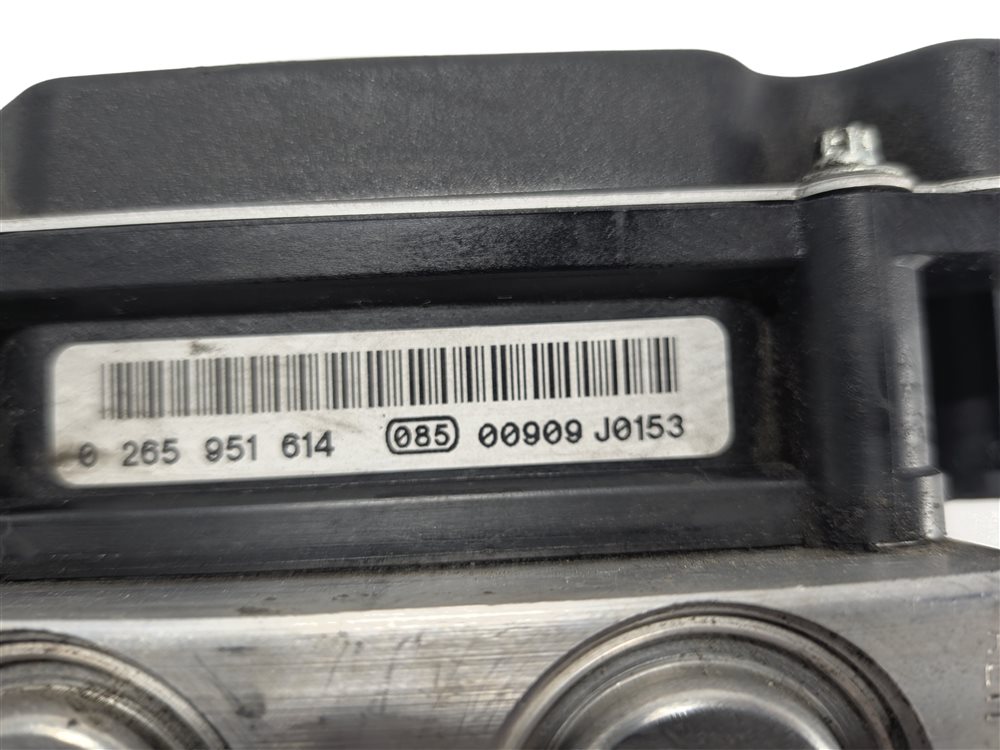 Thumbnail 9: 2011-2012 MERCEDES BENZ E300 E350 E550 (W212) ABS BRAKE PUMP w/ MODULE
