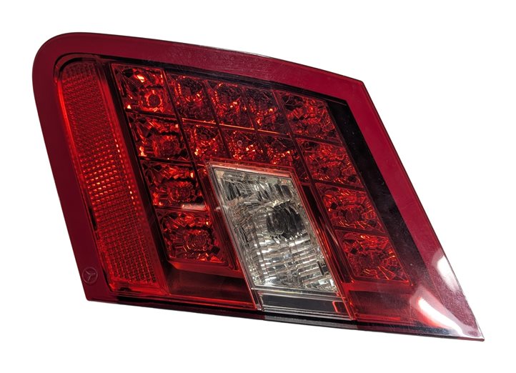Thumbnail 3: 2010-2013 MERCEDES E300 E350 E400 E550 (W212) RIGHT INNER TAILLIGHT LIGHT LAMP