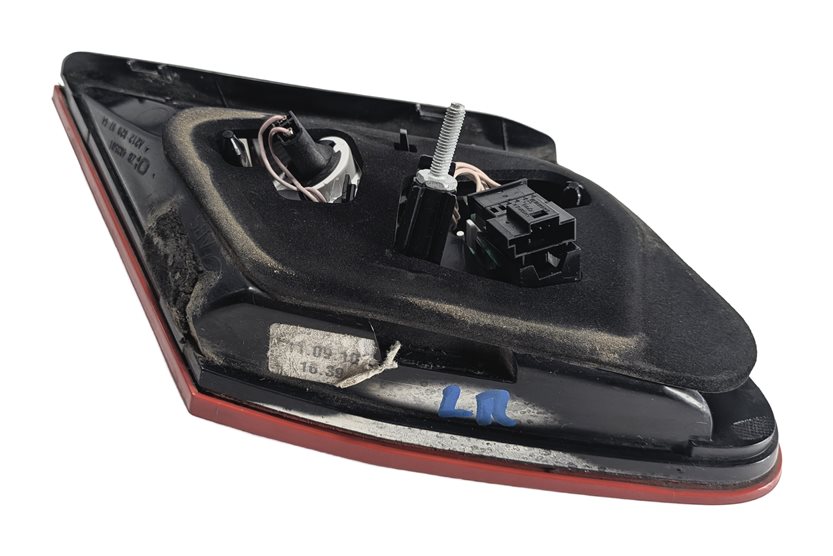 Thumbnail 5: 10-13 MERCEDES E-CLASS (W212) SEDAN LEFT REAR INNER TRUNK TAILLIGHT LIGHT LAMP