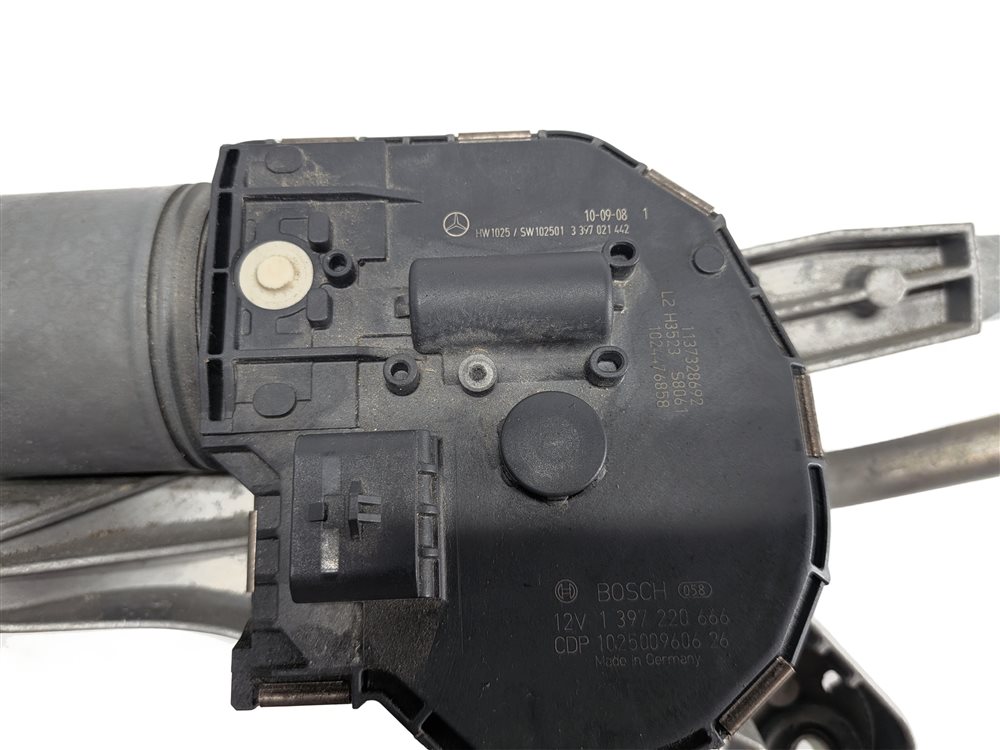 Thumbnail 5: 2010-2017 MERCEDES BENZ E CLS CLASS (C218 W212) FRONT WINDSHIELD WIPER MOTOR