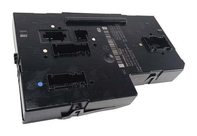 2010-2012 MB E350 E550 E63 CLS550 CLS63 W212 W219 REAR SIGNAL ACQUISITION MODULE
