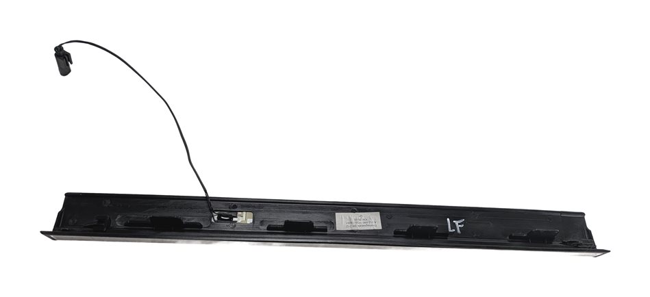 Thumbnail 4: 2011 MERCEDES E350 (W212) FRONT LEFT DRIVER ILLUMINATED DOOR SILL SCUFF PLATE