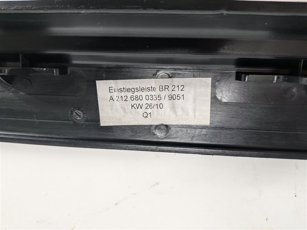 Thumbnail 5: 2011 MERCEDES E350 (W212) FRONT LEFT DRIVER ILLUMINATED DOOR SILL SCUFF PLATE