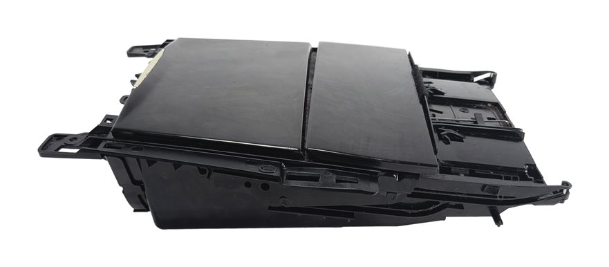 Thumbnail 4: 2011 MERCEDES E350 (W212) FRONT CENTER CONSOLE CUP HOLDER ASHTRAY ROLL TOP (Ash)