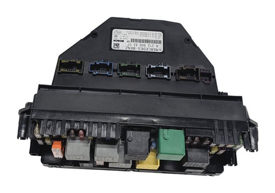 Thumbnail 3: 2011 MERCEDES E350 (W212) 3.5L FRONT SIGNAL ACQUISITION SAM MODULE FUSE BOX