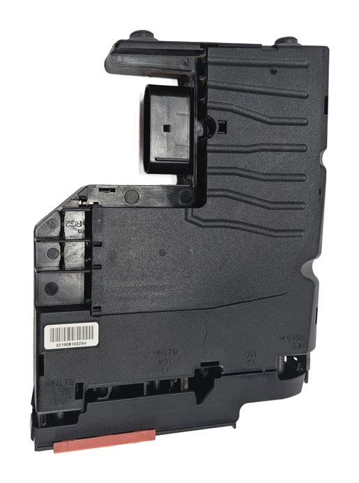 Thumbnail 4: 2011 MERCEDES E350 W212 3.5L POSITIVE BATTERY TERMINAL POWER DISTRIBUTION BLOCK