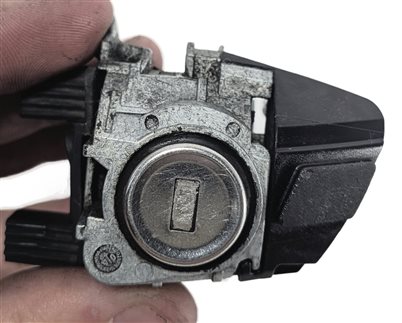 Thumbnail 5: 2011 MERCEDES E350 (W212) DOOR LOCK CYLINDER TUMBLER BARREL w/HOUSING