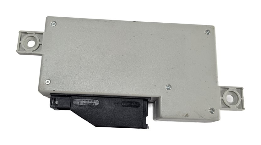 Thumbnail 4: 2011 MERCEDES E350 (W212) INTELLIGENT CAN BUS INTERFACE CONTROL MODULE