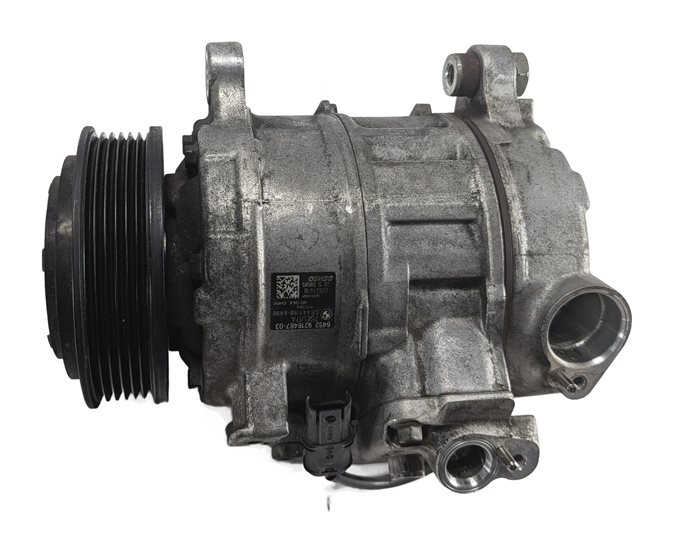 Thumbnail 4: 2013-2018 BMW X3 X4 (F25 F26) 28dX / 28iX - 2.0L ENGINE A/C COMPRESSOR PUMP