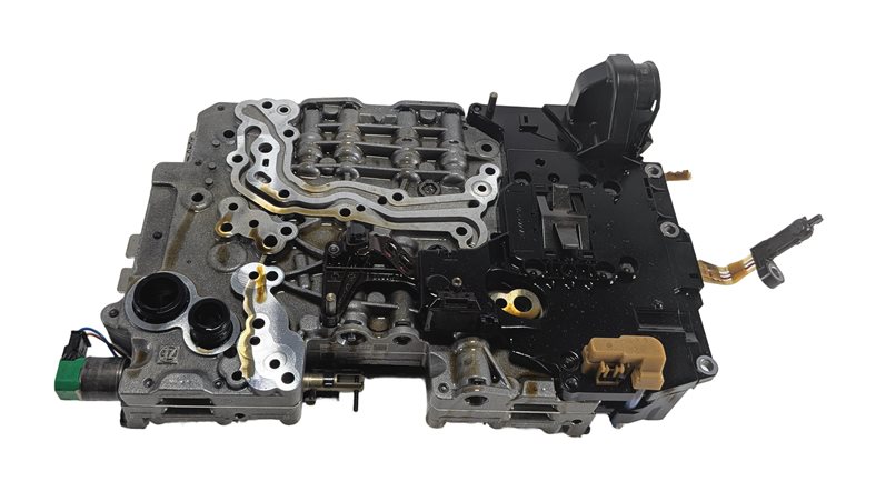 Thumbnail 3: 14-18 BMW 3 4 GT X3 X4 (F30 F32 F34) X-DRIVE 8HP-45 AUTO TRANSMISSION VALVE BODY