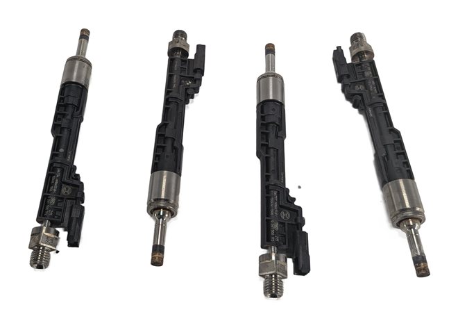 Thumbnail 3: 2013-2018 BMW 320i 335i 435i 535i X1 X5 Z4 2.0L / 3.0L TURBO FUEL INJECTOR SET 4