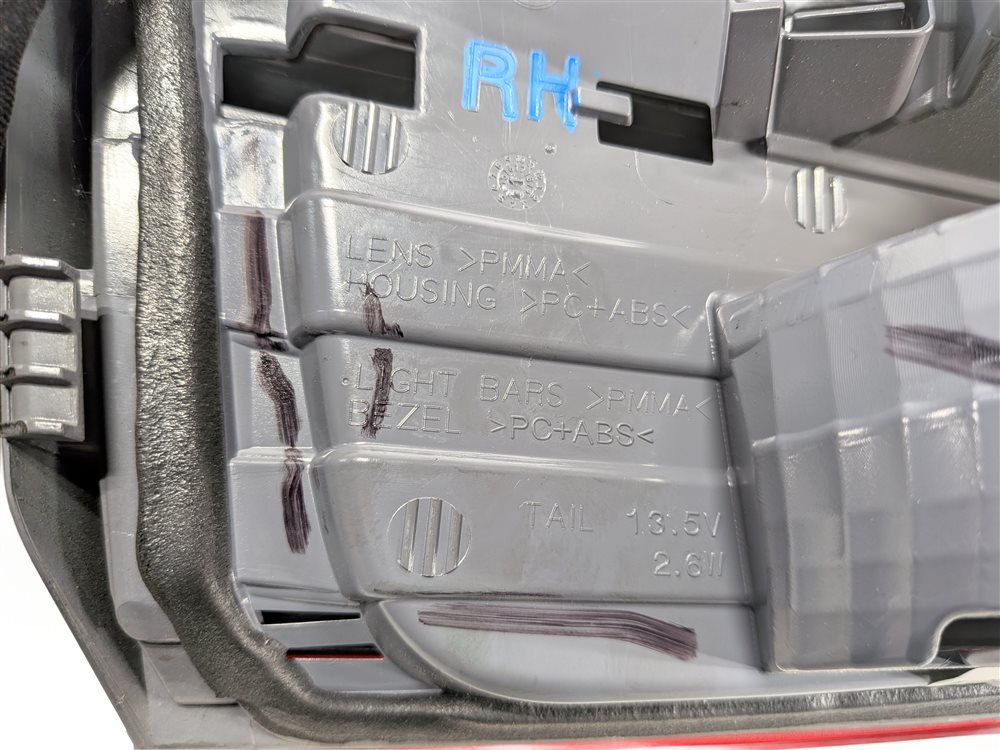 Thumbnail 8: 2011-2017 BMW X3 (F25) RIGHT PASSENGER REAR INNER TRUNK TAILLIGHT LIGHT LAMP