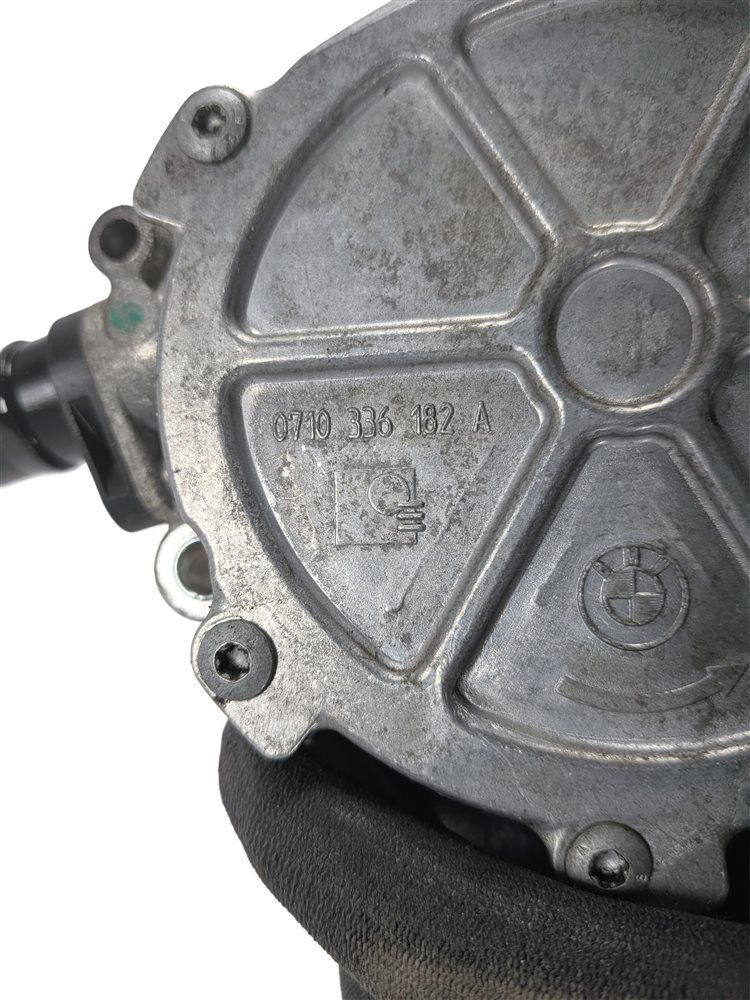 Thumbnail 6: 13-18 BMW 2 3 4 5 X1 X3 X4 X5 Z4 (F10 F22 F25 F30 F32) 2.0L TURBO VACUUM PUMP
