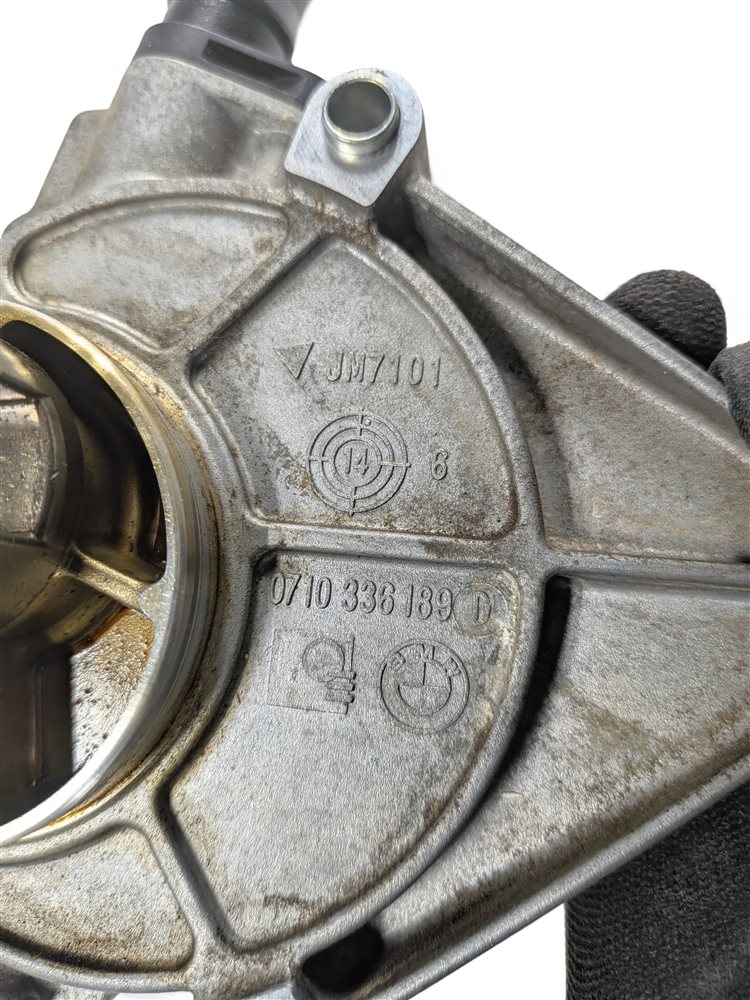 Thumbnail 7: 13-18 BMW 2 3 4 5 X1 X3 X4 X5 Z4 (F10 F22 F25 F30 F32) 2.0L TURBO VACUUM PUMP