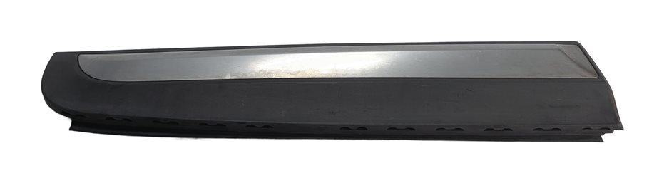 Thumbnail 2: 11-18 BMW X3 X4 (F25 26) REAR RIGHT LOWER DOOR MOULDING TRIM (w/o M or X-LINE)