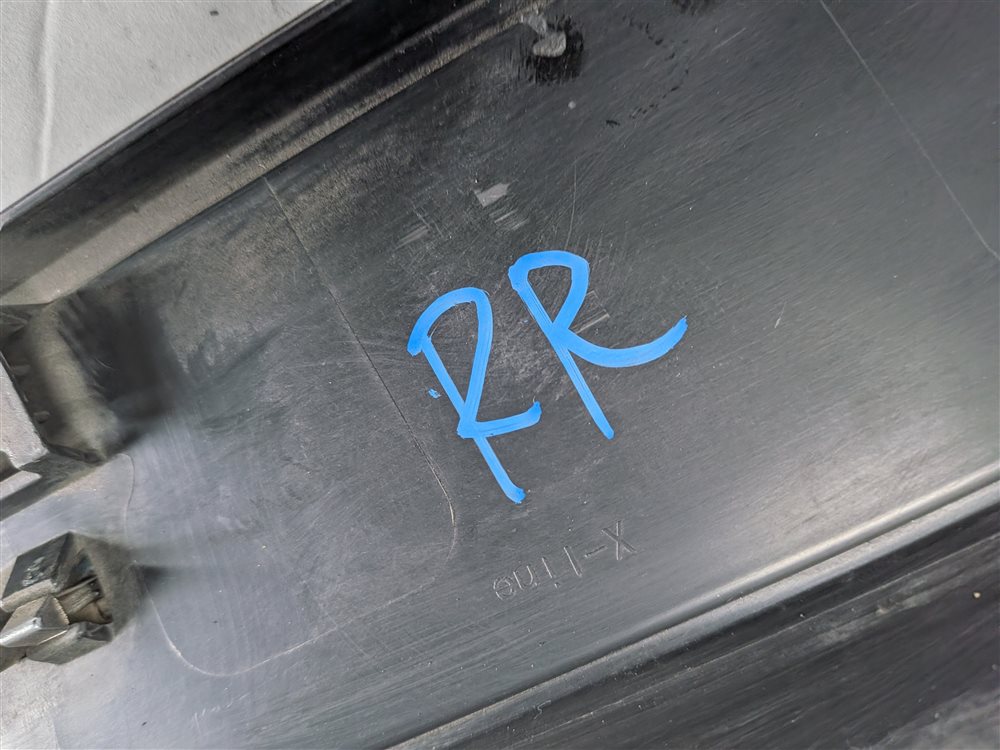 Thumbnail 5: 11-18 BMW X3 X4 (F25 26) REAR RIGHT LOWER DOOR MOULDING TRIM (w/o M or X-LINE)