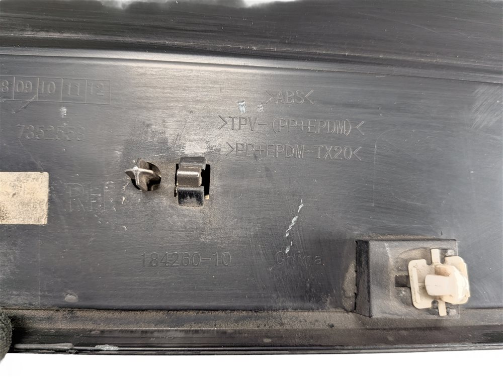 Thumbnail 6: 11-18 BMW X3 X4 (F25 26) REAR RIGHT LOWER DOOR MOULDING TRIM (w/o M or X-LINE)
