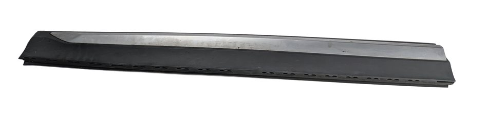 Thumbnail 3: 11-18 BMW X3 X4 (F25 26) FRONT LEFT LOWER DOOR MOULDING TRIM (w/o M or X-LINE)