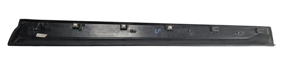 Thumbnail 4: 11-18 BMW X3 X4 (F25 26) FRONT LEFT LOWER DOOR MOULDING TRIM (w/o M or X-LINE)
