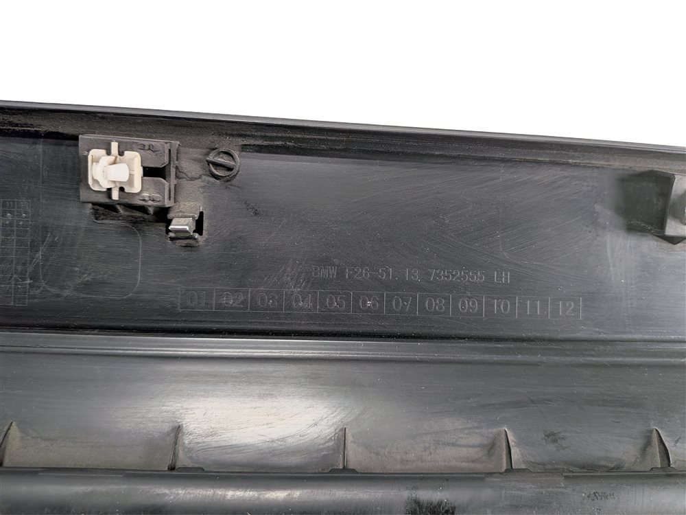 Thumbnail 6: 11-18 BMW X3 X4 (F25 26) FRONT LEFT LOWER DOOR MOULDING TRIM (w/o M or X-LINE)