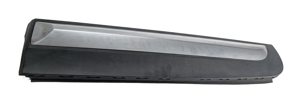 11-18 BMW X3 X4 (F25 26) REAR LEFT LOWER DOOR MOULDING TRIM (w/o M or X-LINE)