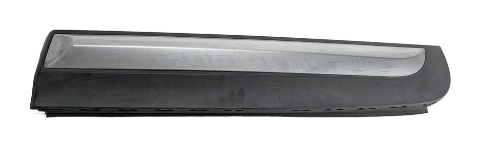 Thumbnail 3: 11-18 BMW X3 X4 (F25 26) REAR LEFT LOWER DOOR MOULDING TRIM (w/o M or X-LINE)