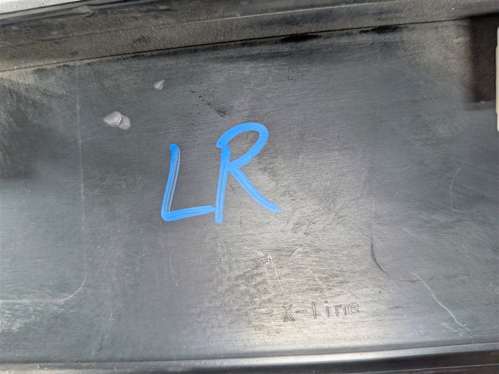 Thumbnail 5: 11-18 BMW X3 X4 (F25 26) REAR LEFT LOWER DOOR MOULDING TRIM (w/o M or X-LINE)
