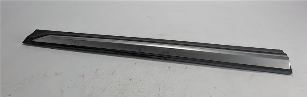 Thumbnail 2: 11-18 BMW X3 X4 (F25 26) FRONT RIGHT LOWER DOOR MOULDING TRIM (w/o M or X-LINE)