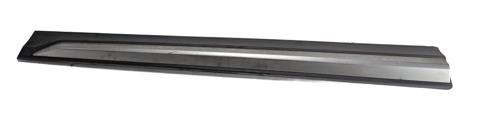 Thumbnail 3: 11-18 BMW X3 X4 (F25 26) FRONT RIGHT LOWER DOOR MOULDING TRIM (w/o M or X-LINE)