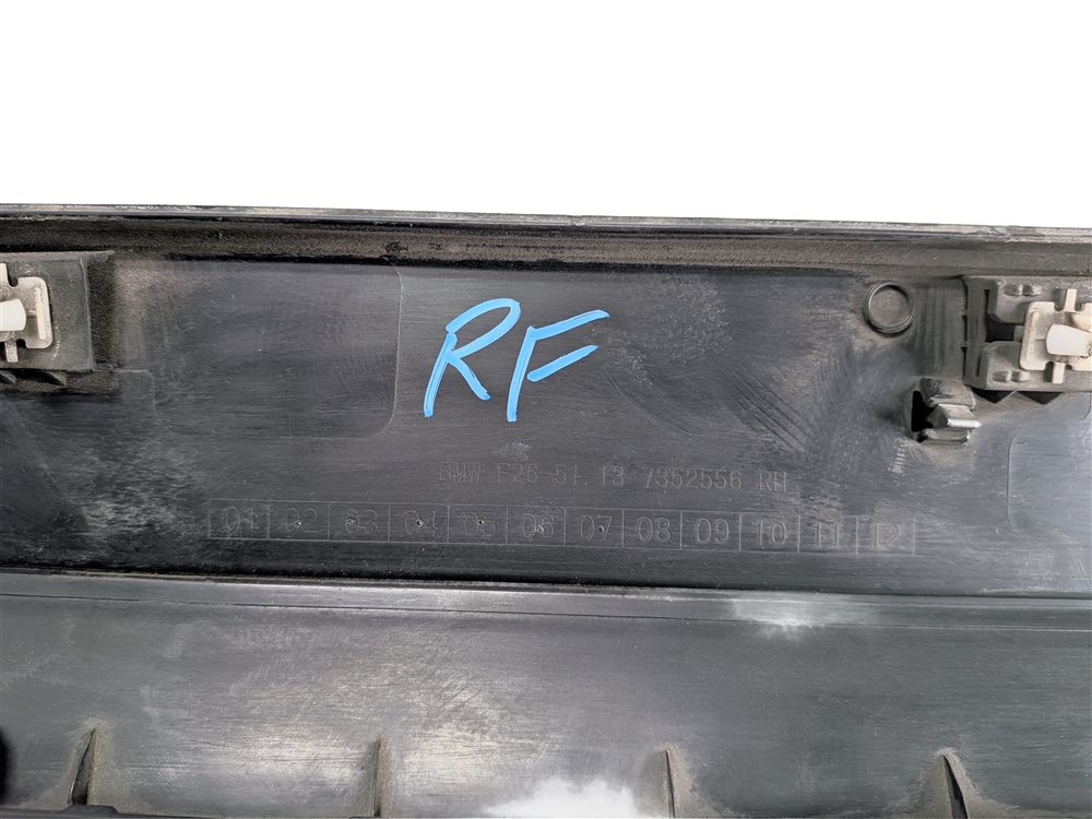 Thumbnail 5: 11-18 BMW X3 X4 (F25 26) FRONT RIGHT LOWER DOOR MOULDING TRIM (w/o M or X-LINE)